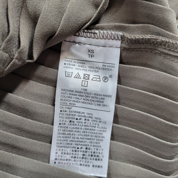 Banana Republic Womens Sleeveless Top Small Taupe Accordion Pleat-Hem Layered - Picture 8 of 12